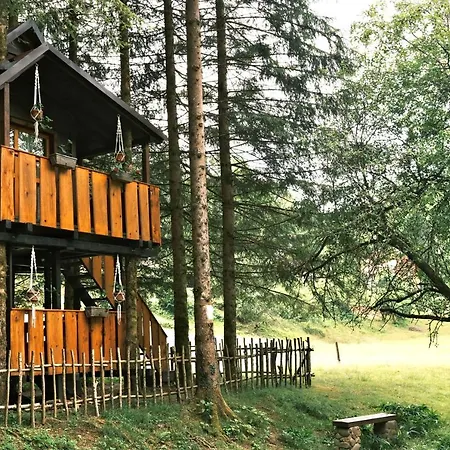 Treehouse Kupari Nacionalni Park Risnjak Campsite *