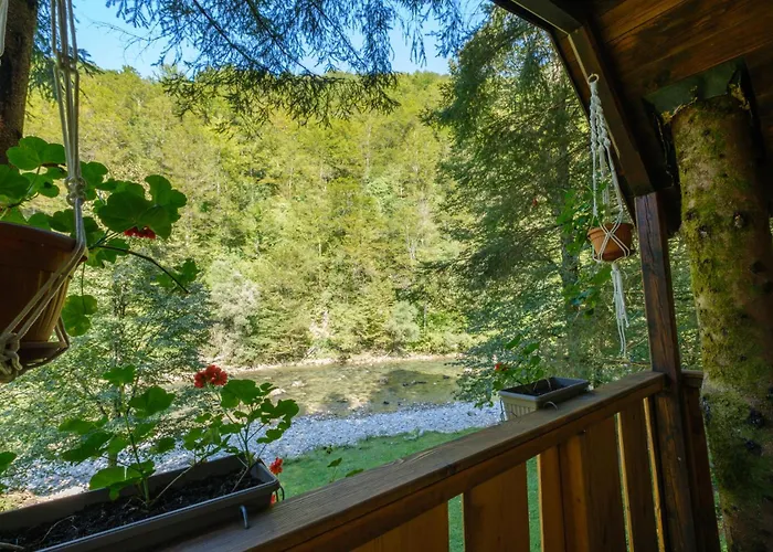 Treehouse Kupari Nacionalni Park Risnjak Čabar